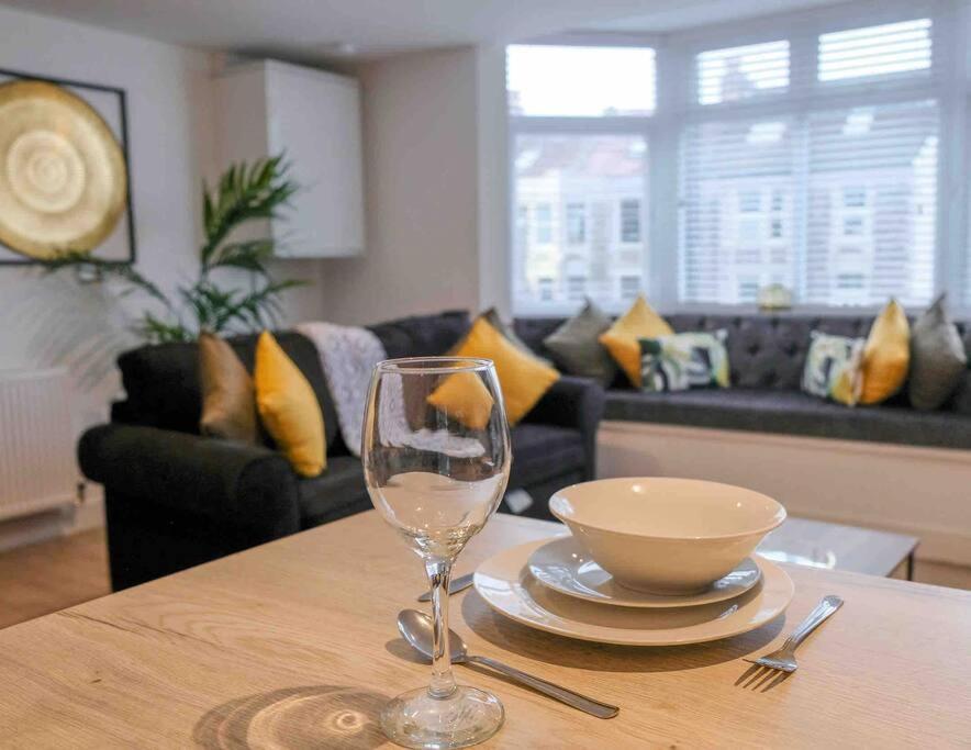 Garden Of Eden 1 Bedroom Flat In Fishponds Bristol Exterior photo